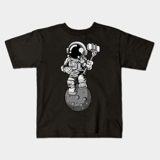 Astronaut Selfie Kids T-Shirt